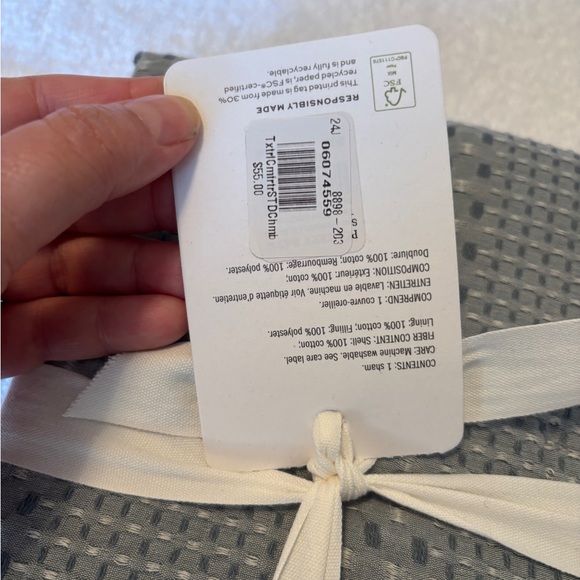 Pottery Barn - Waffle Weave Standard Light Chambray/Gray Pillow Sham. 26x20 NEW - Picture 4 of 6